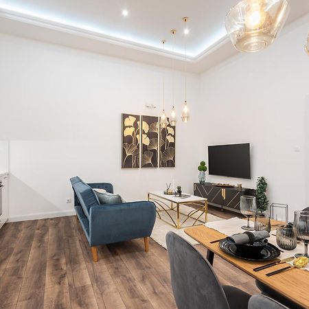 Blue Velvet Luxury Apartment Budapeste Exterior foto